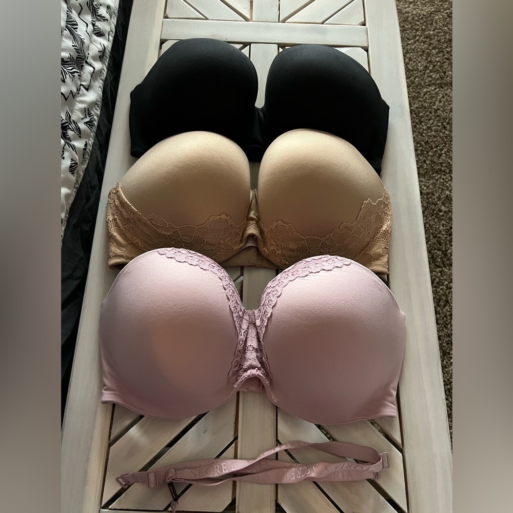 Lot of Victoria’s Secret Strapless Bras Size 34DDD